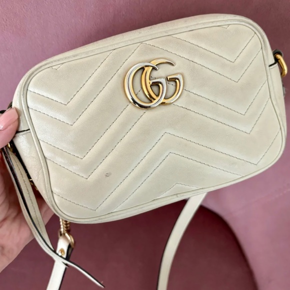 Authentic Gucci GG Marmont Mini Shoulder Bag - Picture 13 of 16
